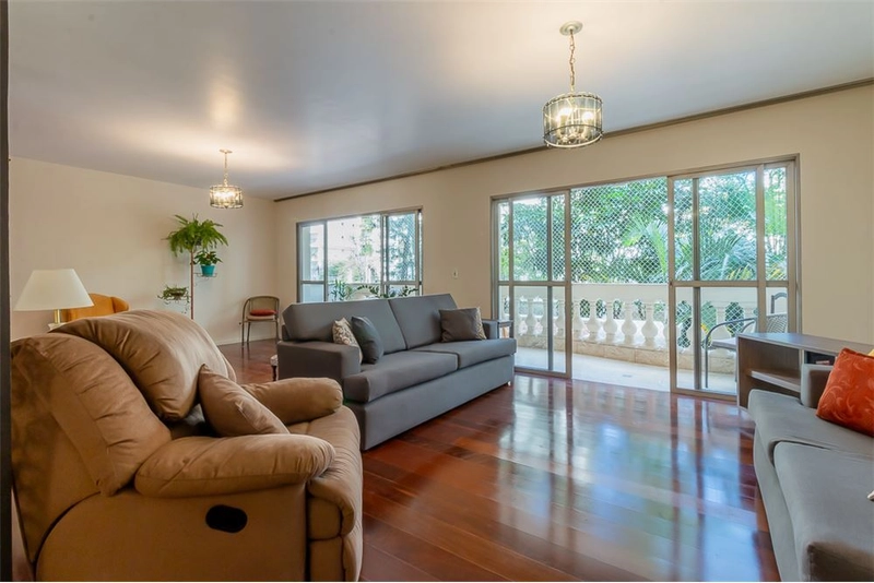 Apartamento 4 dormitórios 2 vagas em Perdizes perto do Parque: 3ª foto da galeria de imagens do imóvel