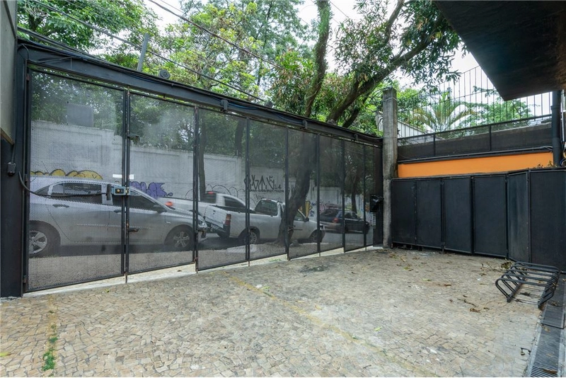 Casa com 3 dormitórios 5 vagas na Vila Madalena: 48ª foto da galeria de imagens do imóvel