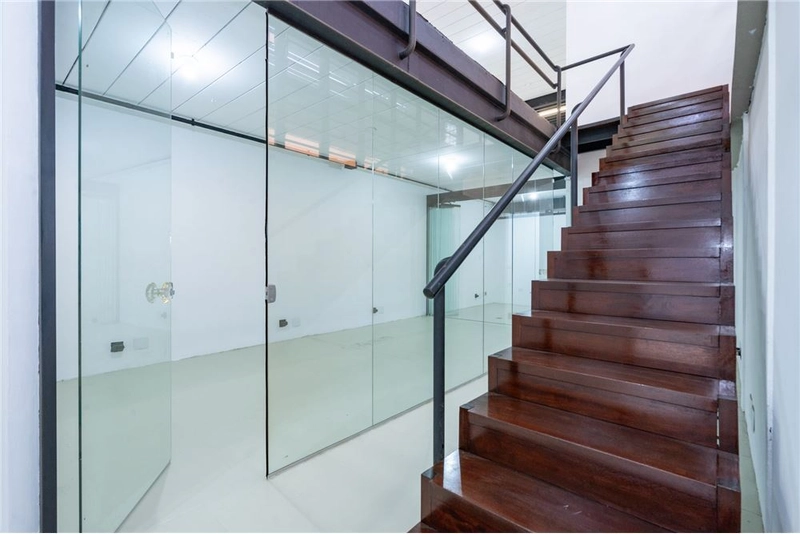 Casa com 3 dormitórios 5 vagas na Vila Madalena: 22ª foto da galeria de imagens do imóvel