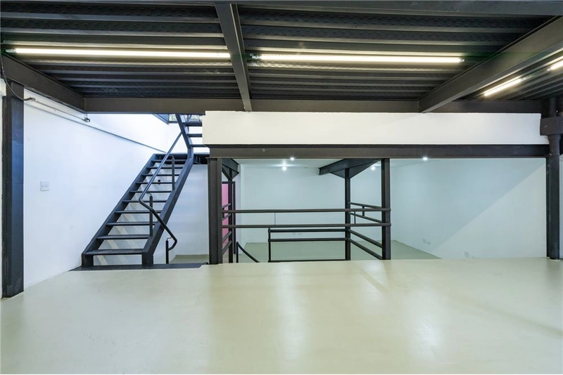 Casa com 3 dormitórios 5 vagas na Vila Madalena: 4ª foto da galeria de imagens do imóvel