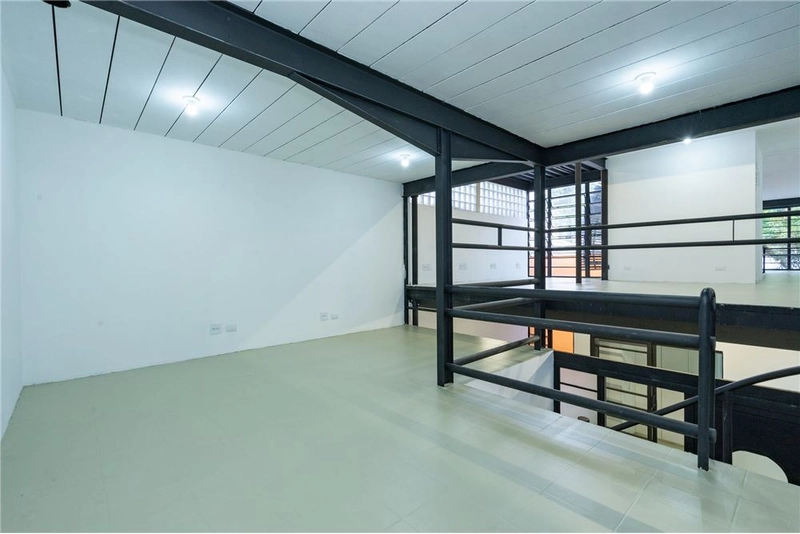 Casa com 3 dormitórios 5 vagas na Vila Madalena: 7ª foto da galeria de imagens do imóvel