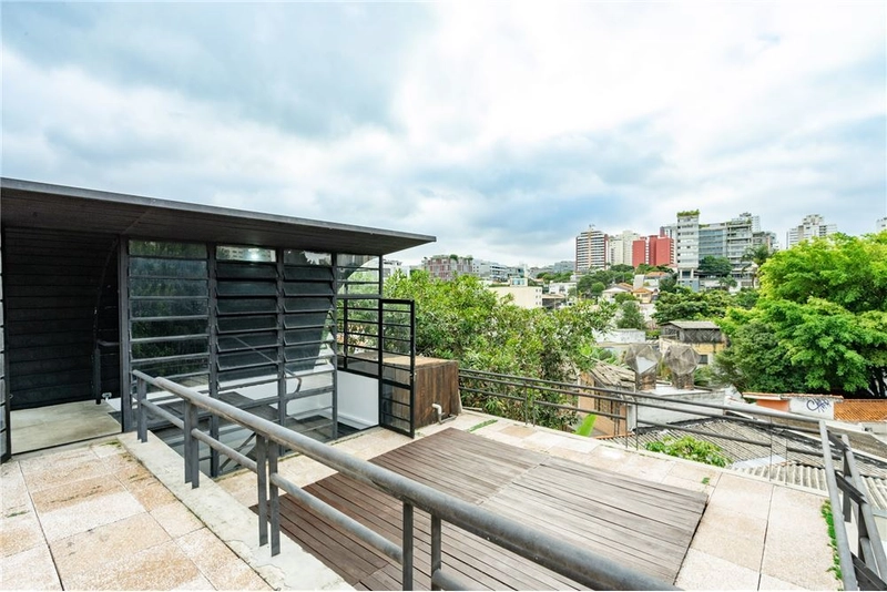 Casa com 3 dormitórios 5 vagas na Vila Madalena: 40ª foto da galeria de imagens do imóvel