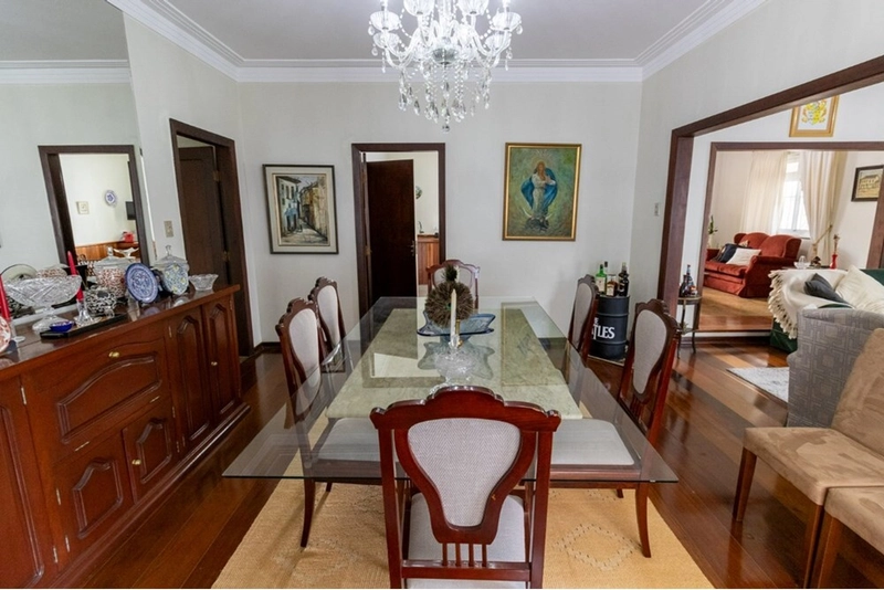 Casa 4 dormitórios no alto da Lapa 8 vagas de garagem 500 metros: 13ª foto da galeria de imagens do imóvel