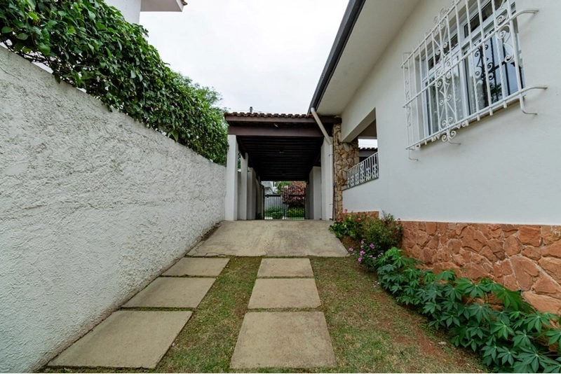 Casa 4 dormitórios no alto da Lapa 8 vagas de garagem 500 metros: 89ª foto da galeria de imagens do imóvel