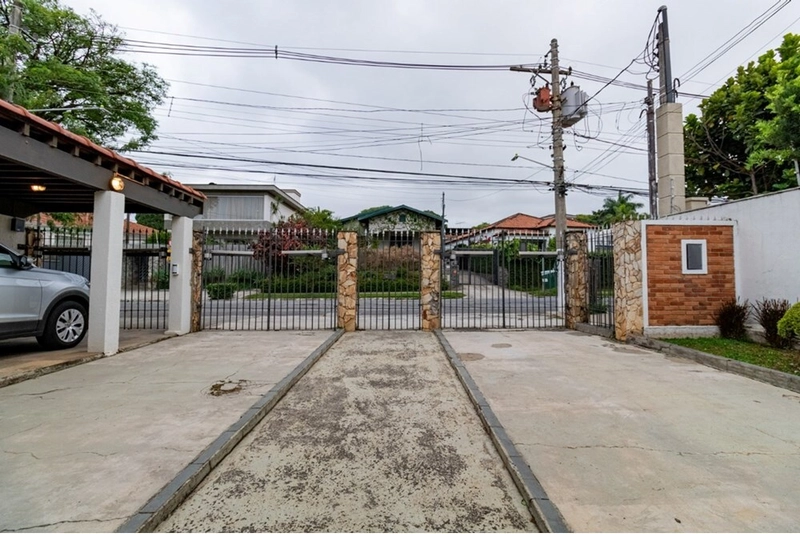 Casa 4 dormitórios no alto da Lapa 8 vagas de garagem 500 metros: 100ª foto da galeria de imagens do imóvel