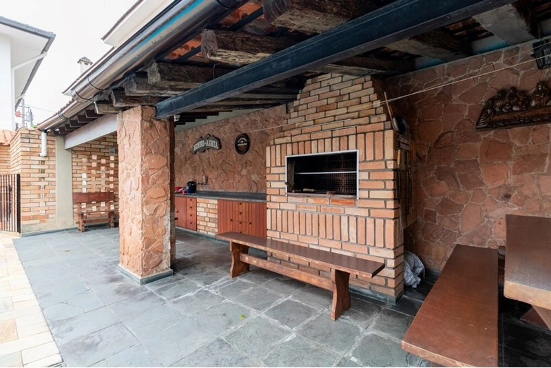 Casa 4 dormitórios no alto da Lapa 8 vagas de garagem 500 metros: 70ª foto da galeria de imagens do imóvel