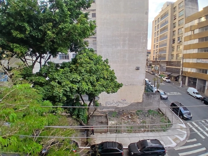Apartamento 2 dormitórios com varanda : 8ª foto da galeria de imagens do imóvel