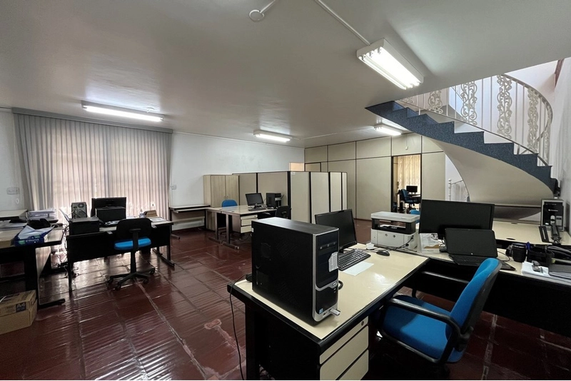 Casa no Alto de Pinheiros com 7 dormitórios e 10 vagas de garagem: 20ª foto da galeria de imagens do imóvel
