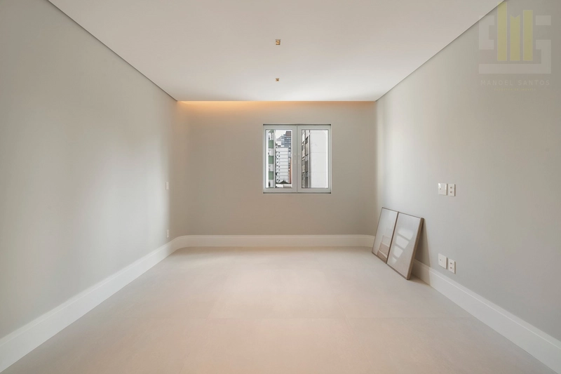 Apartamento 3 suítes no Jardins reformado e com 3 vagas de garagem: 10ª foto da galeria de imagens do imóvel
