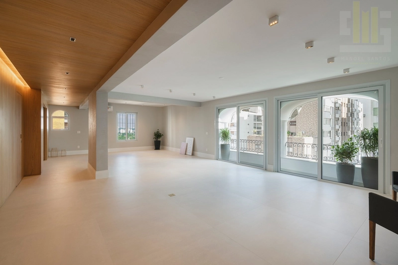 Apartamento 3 suítes no Jardins reformado e com 3 vagas de garagem: 4ª foto da galeria de imagens do imóvel