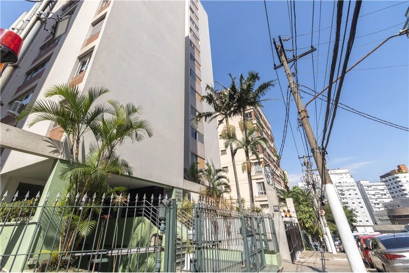 Apartamento 2 dormitórios 1 vaga em Pinheiros perto do metrô: 4ª foto da galeria de imagens do imóvel