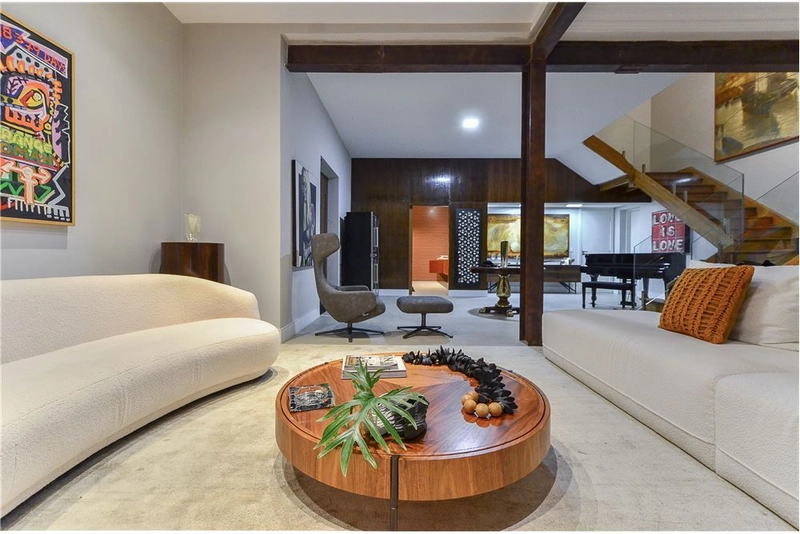 Casa no Jardim América 4 dormitórios 8 vagas, reformada e moderna: 8ª foto da galeria de imagens do imóvel
