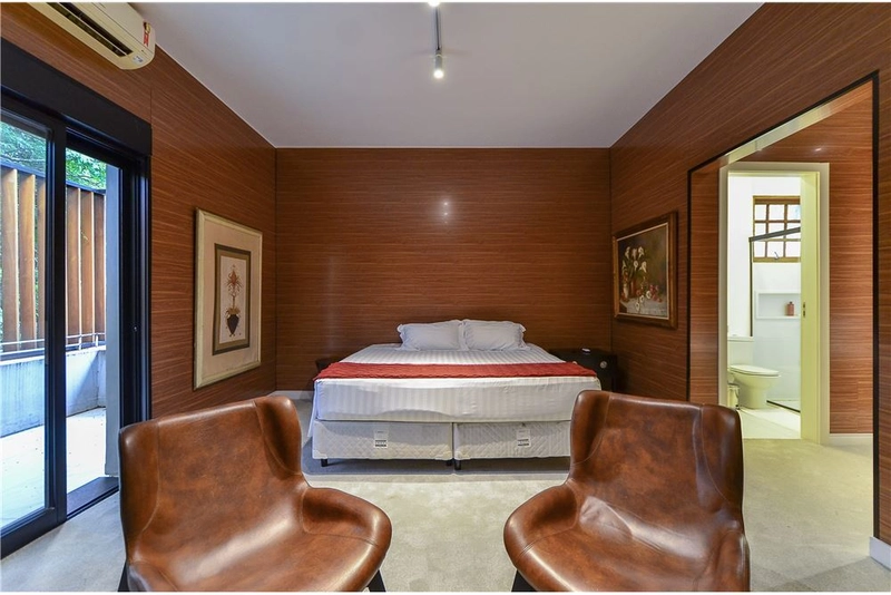 Casa no Jardim América 4 dormitórios 8 vagas, reformada e moderna: 27ª foto da galeria de imagens do imóvel
