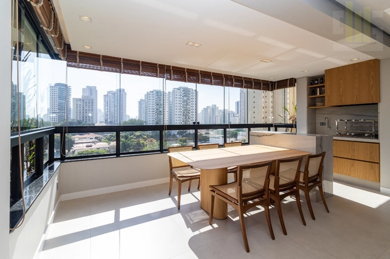 Apartamento com varanda na Vila Romana, Seminovo: 3ª foto da galeria de imagens do imóvel