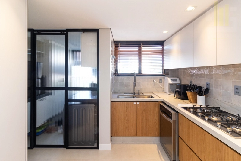 Apartamento com varanda na Vila Romana, Seminovo: 7ª foto da galeria de imagens do imóvel