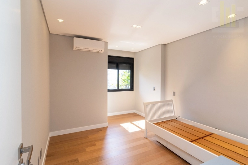 Apartamento com varanda na Vila Romana, Seminovo: 15ª foto da galeria de imagens do imóvel