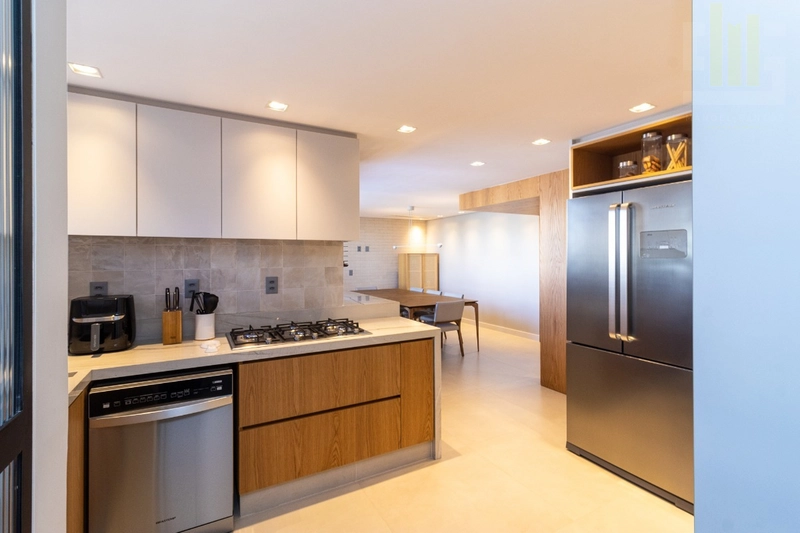 Apartamento com varanda na Vila Romana, Seminovo: 8ª foto da galeria de imagens do imóvel