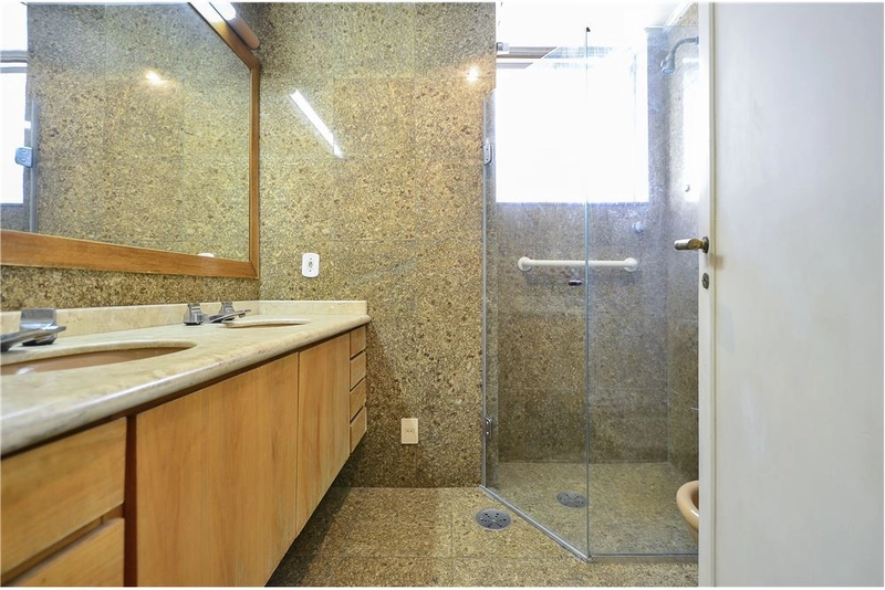 Apartamento 3 dormitórios Cerqueira Cesar 3 vagas: 3ª foto da galeria de imagens do imóvel