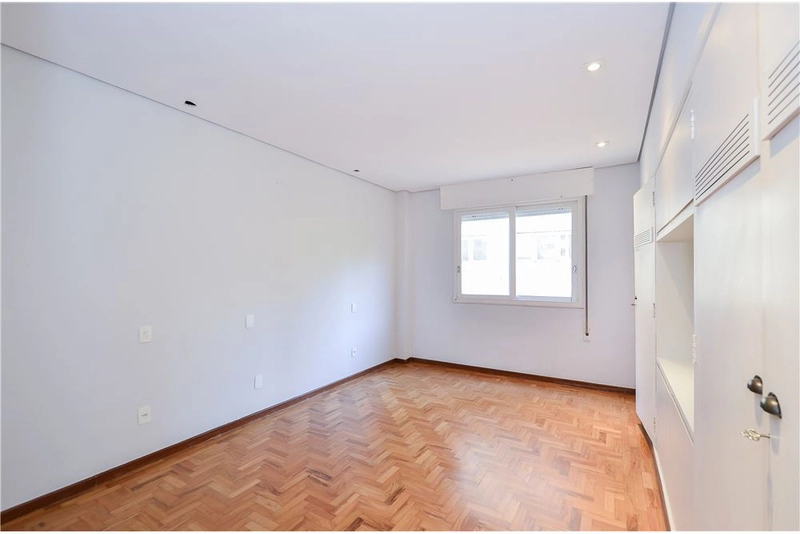 Apartamento 3 dormitórios 1 suíte Cerqueira Cesar 2 vagas de garagem: 1ª foto da galeria de imagens do imóvel