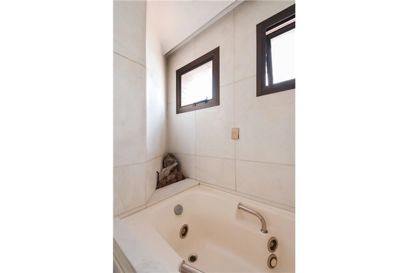 Apartamento 4 dormitórios em Perdizes perto do parque: 17ª foto da galeria de imagens do imóvel