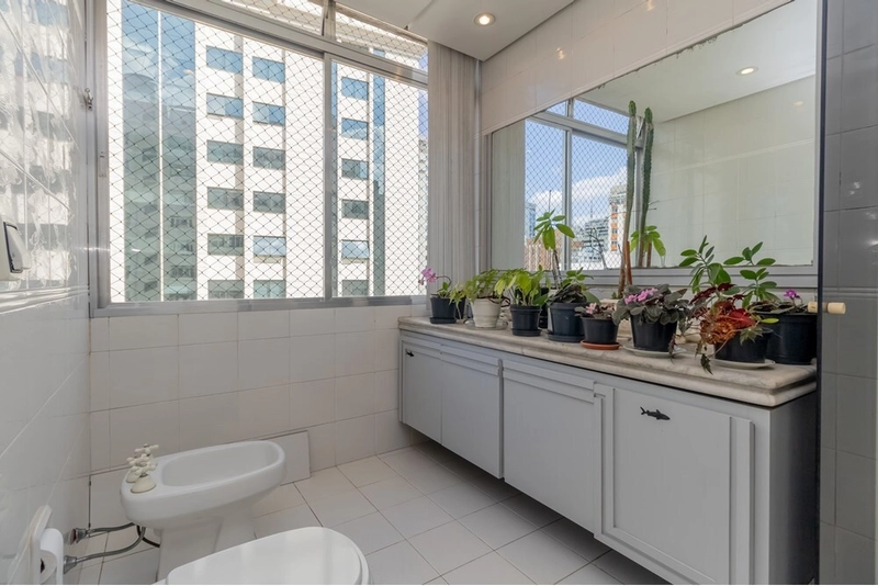 Apartamento 4 dormitórios 2 vagas em Higienópolis perto da Paulista: 12ª foto da galeria de imagens do imóvel