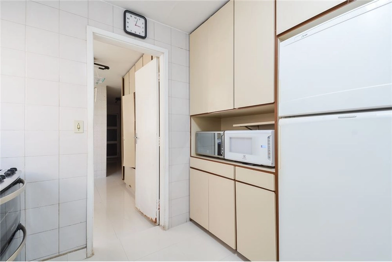 Apartamento 4 dormitórios 2 vagas em Higienópolis: 3ª foto da galeria de imagens do imóvel