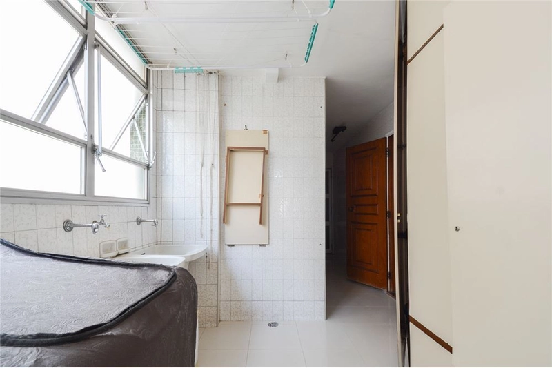 Apartamento 4 dormitórios 2 vagas em Higienópolis: 6ª foto da galeria de imagens do imóvel