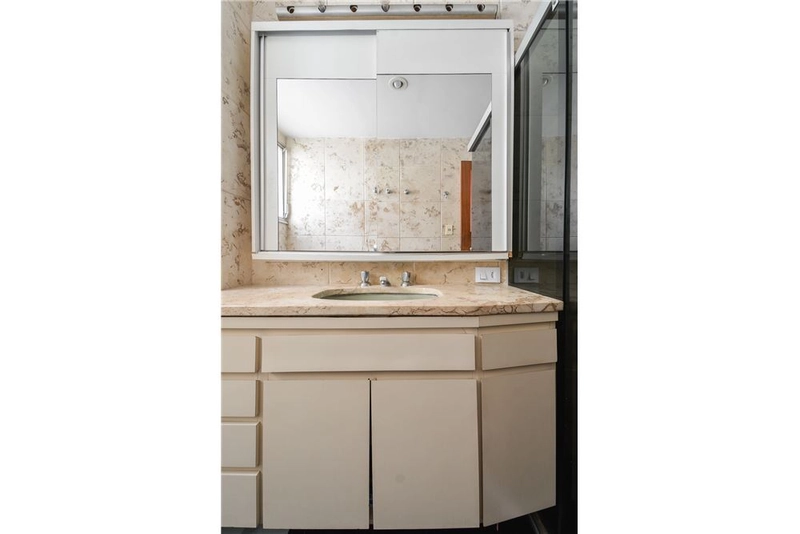 Apartamento 4 dormitórios 2 vagas em Higienópolis: 1ª foto da galeria de imagens do imóvel