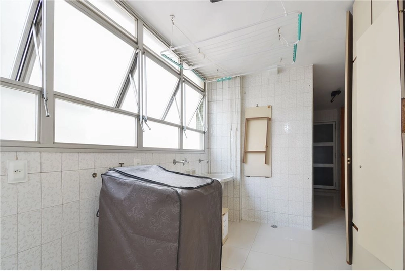 Apartamento 4 dormitórios 2 vagas em Higienópolis: 5ª foto da galeria de imagens do imóvel