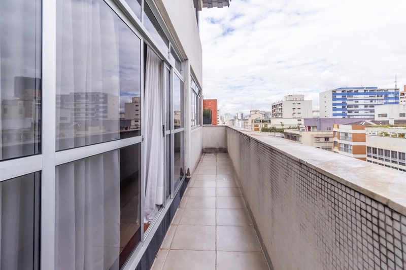 Cobertura duplex com 4 suítes 4 vagas em Higienópolis: 4ª foto da galeria de imagens do imóvel