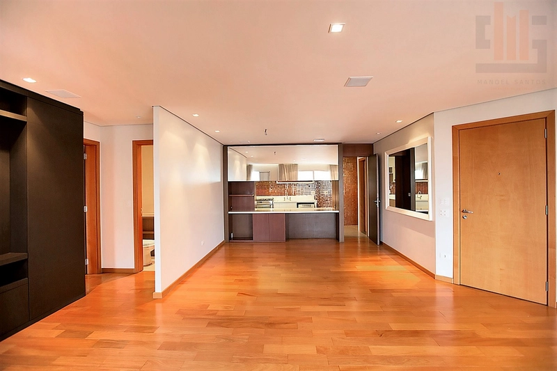 Apartamento 3 suítes, varanda, andar alto, com armários: 2ª foto da galeria de imagens do imóvel