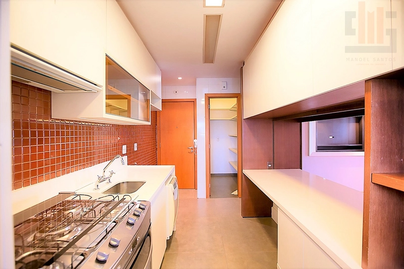 Apartamento 3 suítes, varanda, andar alto, com armários: 25ª foto da galeria de imagens do imóvel