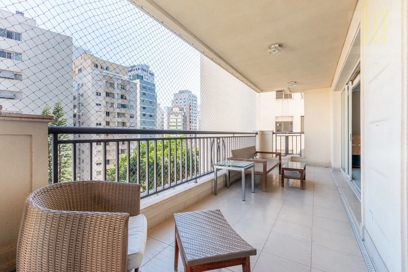 Apartamento em Higienópolis 4 dormitórios 3 vagas e com varanda: 2ª foto da galeria de imagens do imóvel