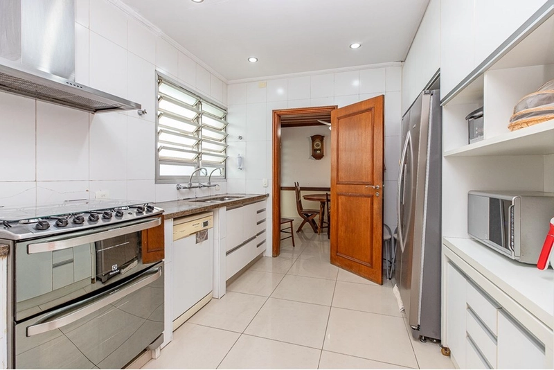 Casa 4 dormitórios no Alto de Pinheiros 5 vagas de garagem: 30ª foto da galeria de imagens do imóvel