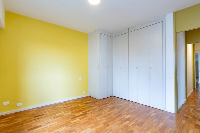 Apartamento com janelões em Pinheiros 3 dormitórios 1 vaga: 3ª foto da galeria de imagens do imóvel