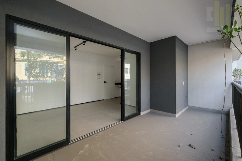 Studio na Santa Cecília, ao lado do metrô com varanda: 2ª foto da galeria de imagens do imóvel