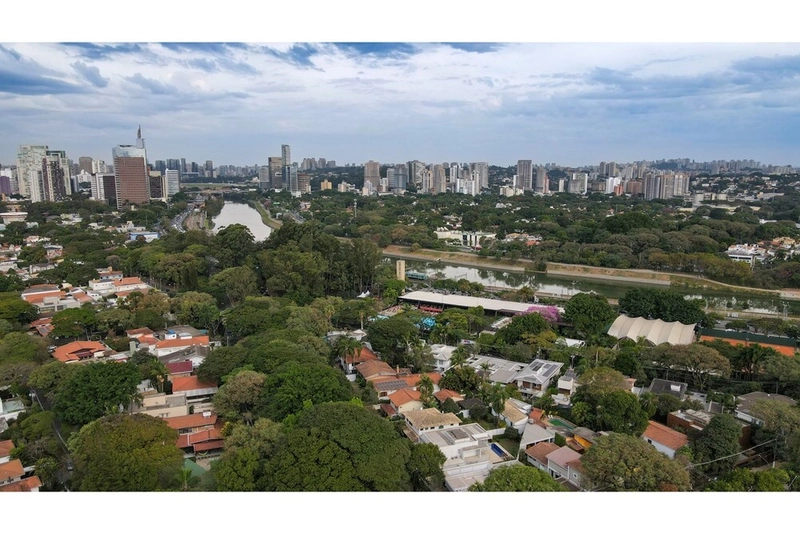 Casa no Alto de Pinheiros 4 dormitórios 6 vagas de garagem: 35ª foto da galeria de imagens do imóvel