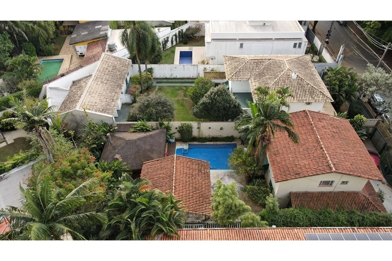Casa no Alto de Pinheiros 4 dormitórios 6 vagas de garagem: 30ª foto da galeria de imagens do imóvel