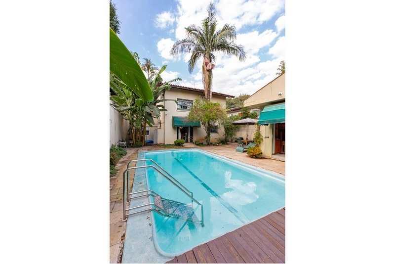 Casa no Alto de Pinheiros 4 dormitórios 6 vagas de garagem: 13ª foto da galeria de imagens do imóvel