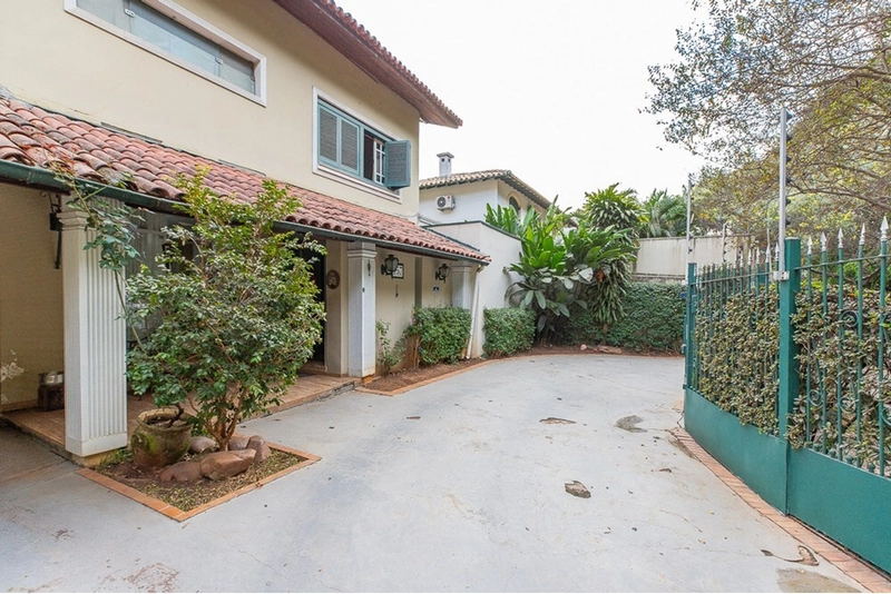 Casa no Alto de Pinheiros 4 dormitórios 6 vagas de garagem: 24ª foto da galeria de imagens do imóvel