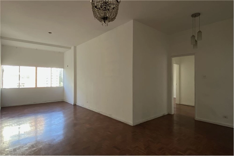 Apartamento 2 dormitórios Jardins: 1ª foto da galeria de imagens do imóvel