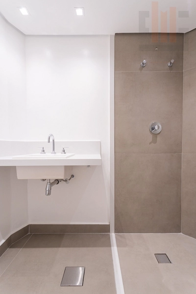 Apartamento 5 dormitórios em Sumaré, reformado: 13ª foto da galeria de imagens do imóvel