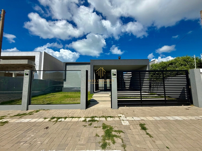 Casa na Praia de Atlântida Sul, 3 dormitórios: 5ª foto da galeria de imagens do imóvel