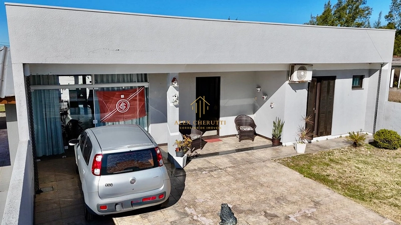 Casa à venda na praia de Atlântida Sul, 2 dormitórios: 3ª foto da galeria de imagens do imóvel