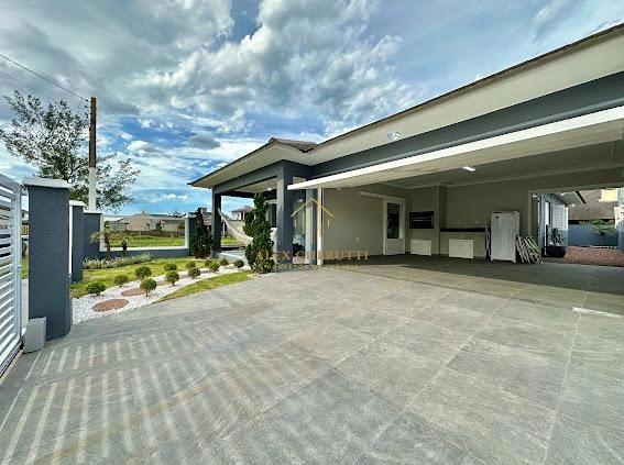 Belíssima casa à vemda na praia de Atlântida Sul, 3 dormitórios: 9ª foto da galeria de imagens do imóvel