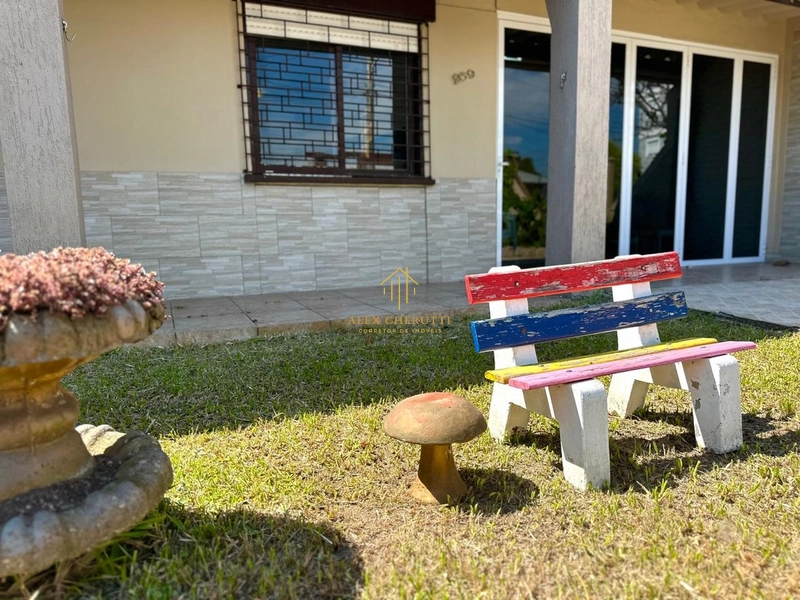 Casa à venda na praia de Atlânntida Sul, 3 dormitórios: 4ª foto da galeria de imagens do imóvel