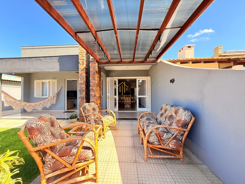 Casa à venda em Rainha do Mar, 3 dormitórios: 2ª foto da galeria de imagens do imóvel