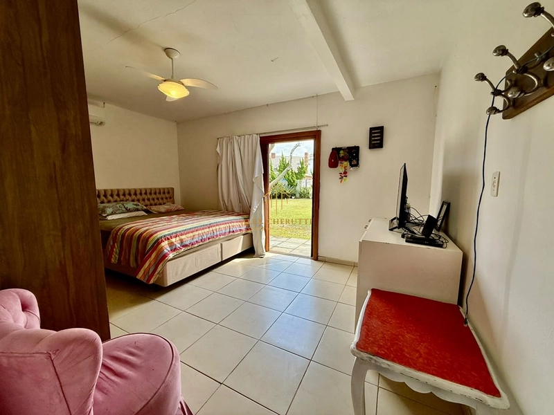 Bela casa à venda na praia de Rainha do Mar, 5 dormitórios: 13ª foto da galeria de imagens do imóvel