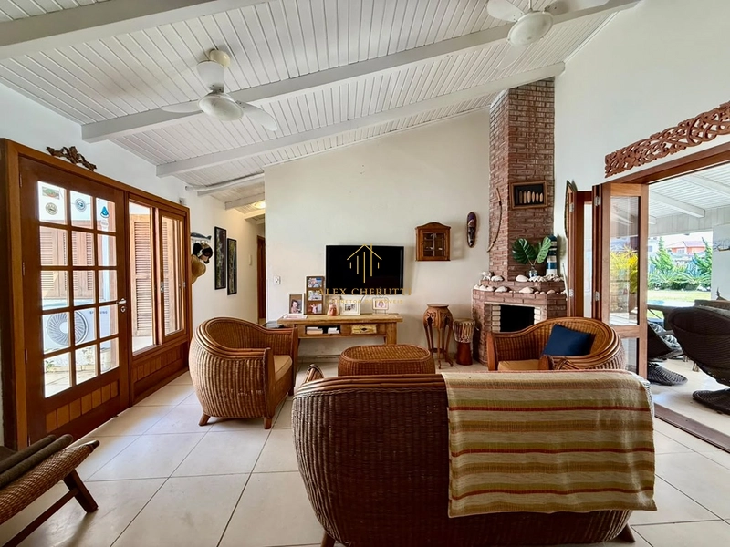 Bela casa à venda na praia de Rainha do Mar, 5 dormitórios: 5ª foto da galeria de imagens do imóvel