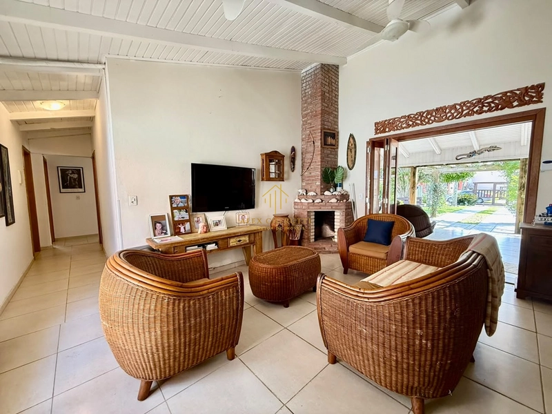 Bela casa à venda na praia de Rainha do Mar, 5 dormitórios: 6ª foto da galeria de imagens do imóvel